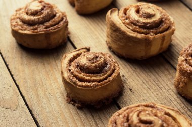 Tarçın rulo rustik ahşap masa