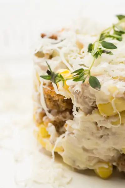 Salada de frango com queijo — Fotografia de Stock