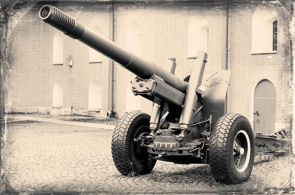 Old army artillery cannon. — Stock Photo, Image