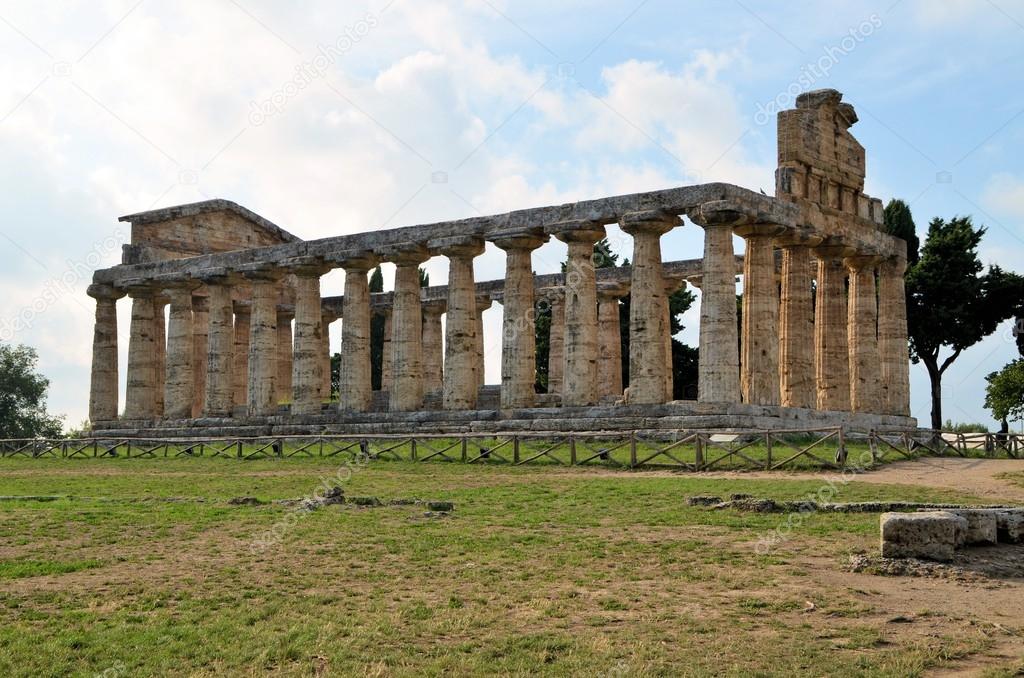 Ancient Greek temples in southern Italy 