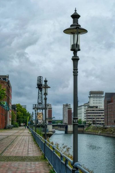 Pouliční Lampy Promenáda Vnitřním Přístavu Duisburg — Stock fotografie