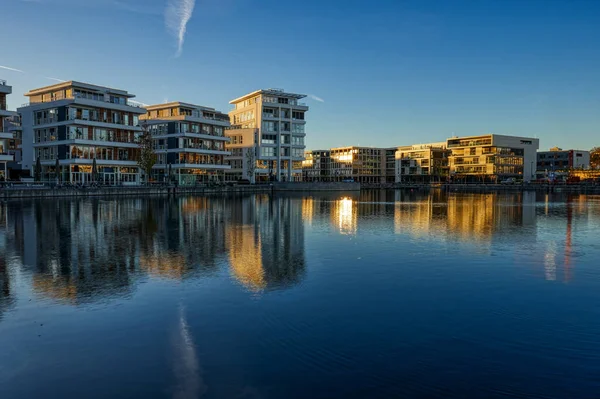 Dortmund Daki Phoenixsee Gölü Nde Modern Mimari — Stok fotoğraf