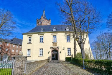 Kleve, Almanya 'da tarihi bir şatonun girişi