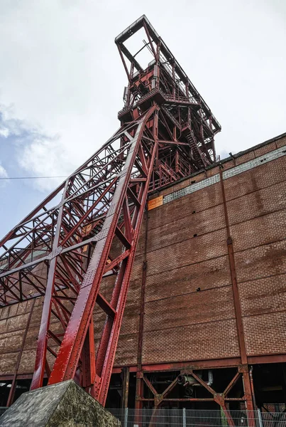 Podwójna Wieża Wijąca Historycznej Kopalni Węgla Kamiennego Gelsenkirchen — Zdjęcie stockowe