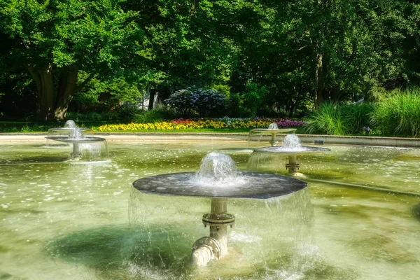 Duisburg Rheinhausen Bir Parkta Çeşme — Stok fotoğraf