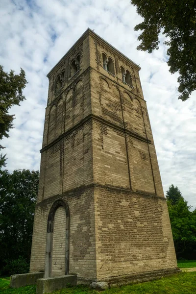 Romantiskt Kyrktorn Meerbusch Bderich — Stockfoto