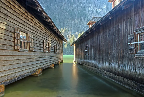 Les maisons de bateau au lac Konigssee — Photo