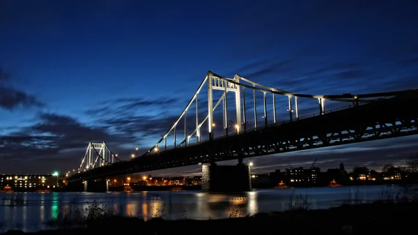 Krefeld brug over de Rijn — Stockfoto