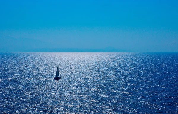 Velero en el mar — Foto de Stock