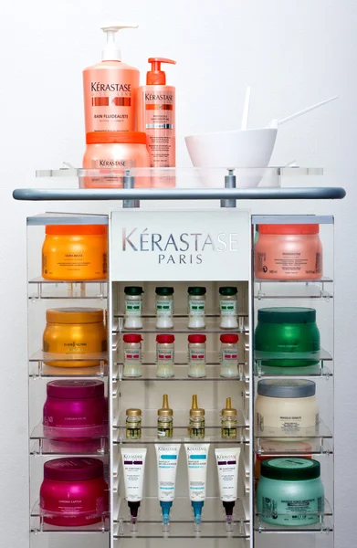 Produkty do włosów Kerastase — Zdjęcie stockowe