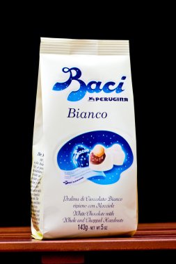 Baci Perugina şeker çikolata