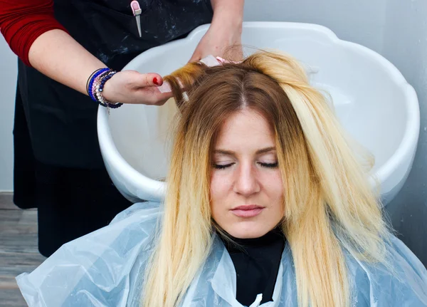 Kleuren van haar voorbereiding Stockfoto