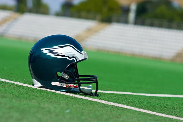 Philadelphia eagles NFL helmet — Zdjęcie stockowe