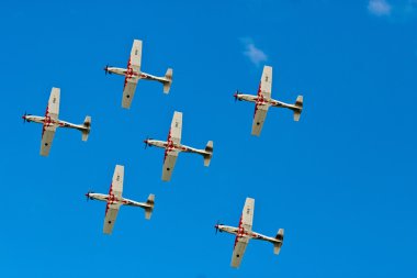 Hava göstermek grup performans