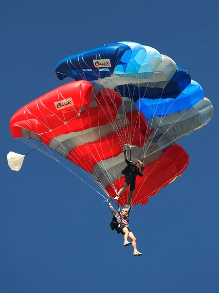 Twee parachute — Stockfoto