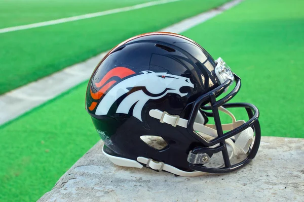 Denver broncos helmet — Stock Photo, Image