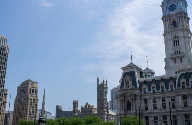 Philadelphia 'nın silüeti, belediye binası ve kopyalama alanı
