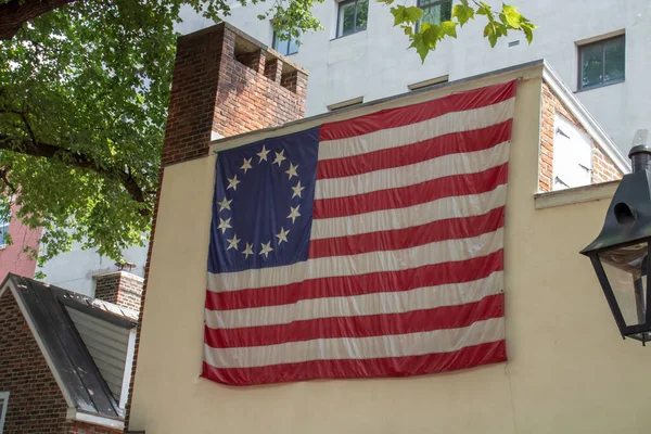 Orijinal Amerikan Bayrağı Philadelphia 'daki Betsy Ross Malikanesinde