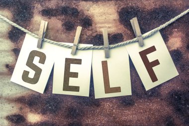 Twine Tema Üzerinde Self Concept Pinned Damgalı Kartlar