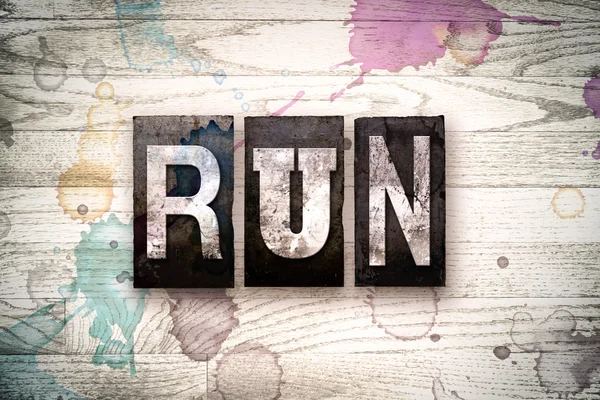 Run Concept Metal Letterpress Type — Stock Photo, Image