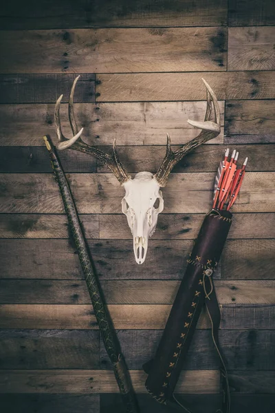 Traditional Archery Hunting Scene Bow Quiver Arrows Buck Antlers — Stock Photo, Image