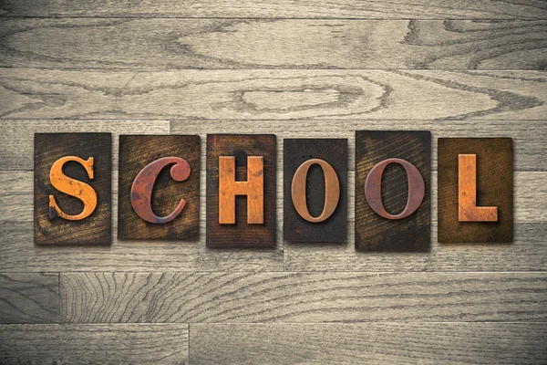 School Concept houten boekdruk Type — Stockfoto