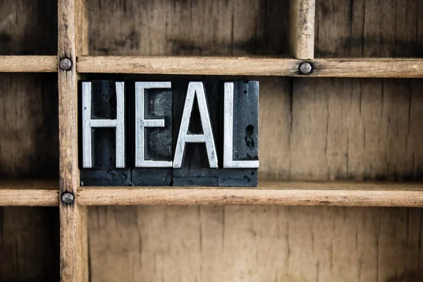 Heal Concept Metal Letterpress Word dans le tiroir — Photo