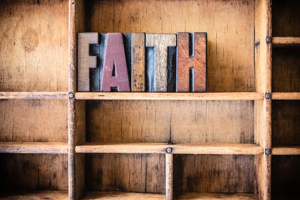 Faith Concept Wooden Letterpress Theme — Stock Photo, Image