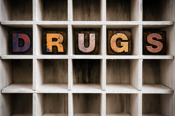 Drugs Concept Wooden Letterpress Type in Draw — 图库照片