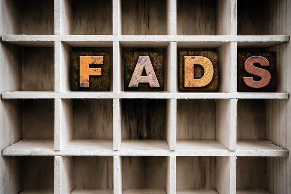 Fads Concept Wooden Letterpress Type in Draw — Stok fotoğraf