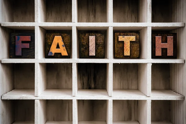 Faith Concept Wooden Letterpress Type in Draw — Stockfoto