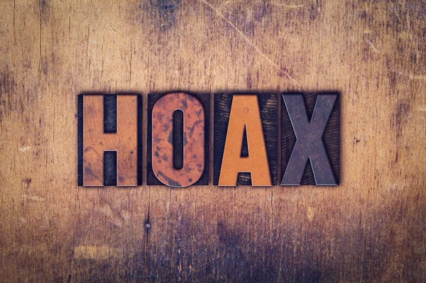 Hoax Concept houten boekdruk Type — Stockfoto