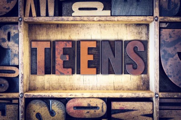 Adolescentes conceito tipo de tipografia — Fotografia de Stock
