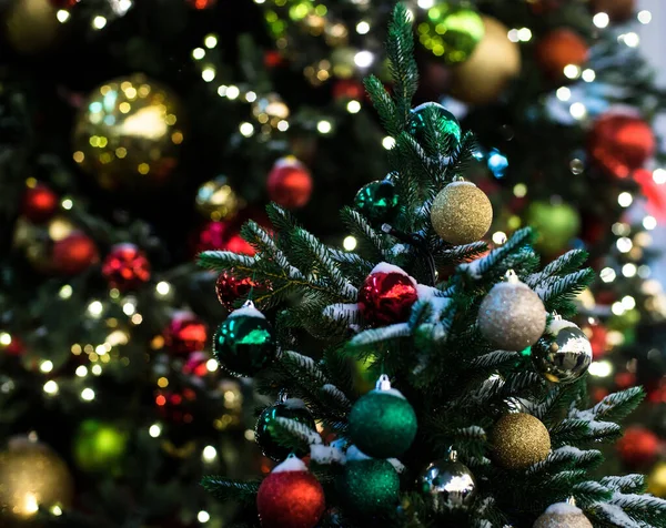 Frohes Neues Jahr Und Frohe Weihnachten Hintergrund Mit Tannenzweigen Und — Stockfoto