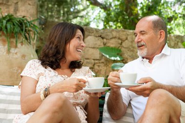 couple drinking coffee and tea together
