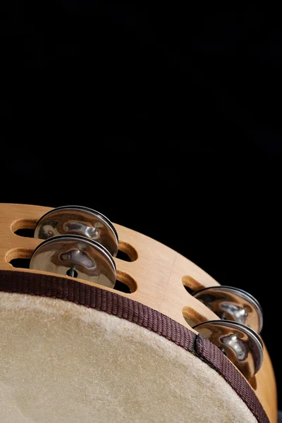 Instrument de musique tambourin en bois — Photo