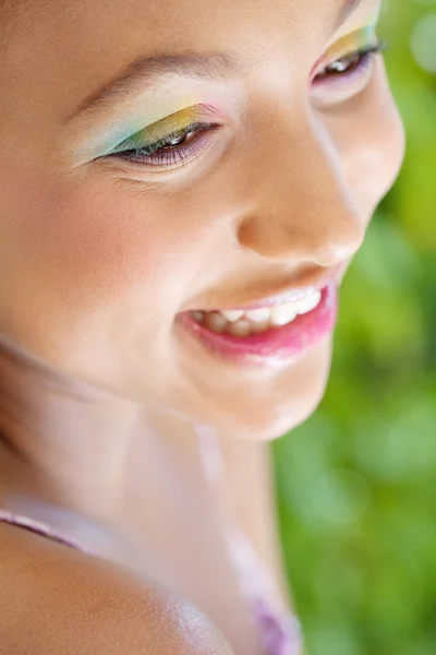 Portrait of a young smiling girl — Stock Photo, Image