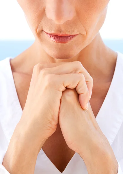 Portrait of a senior mature healthy woman — Stock Photo, Image