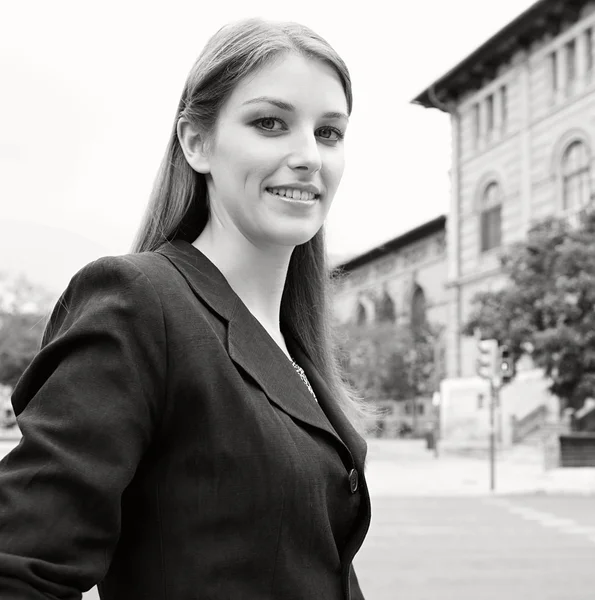 Smiling professional business woman — Stok fotoğraf