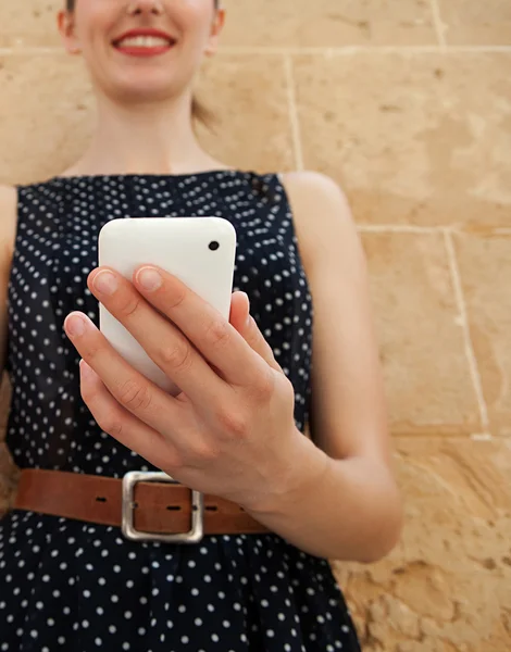 Business woman using a smartphone — Stok fotoğraf