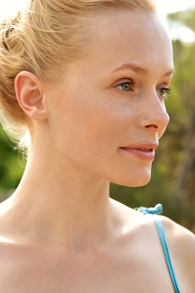 Portrait of a woman with blond hair — Stock Photo, Image