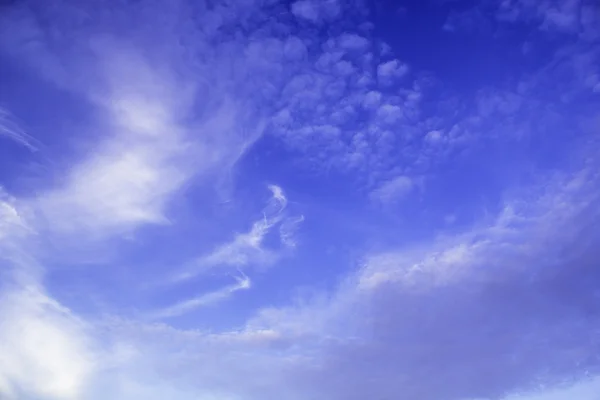 Beautiful blue sky background — Stock Photo, Image