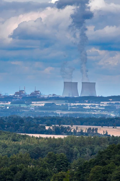 Πυρηνικός σταθμός ηλεκτροπαραγωγής Temelin στην Τσεχική Δημοκρατία Ευρώπη — Φωτογραφία Αρχείου