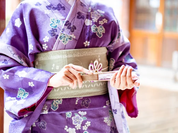 Kimono Mujer Kimono Una Ropa Tradicional Japonesa — Foto de Stock