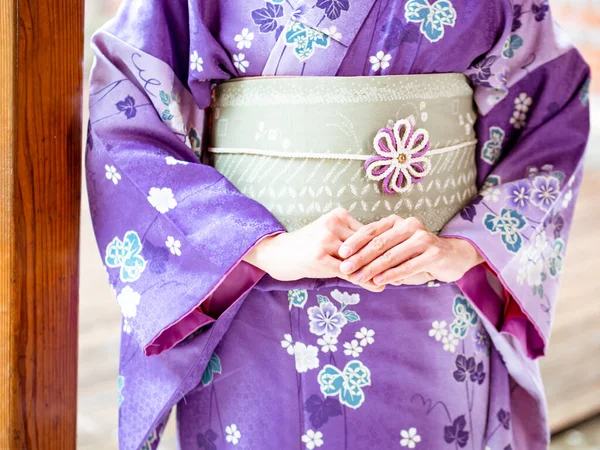 Kimono Mulher Kimono Uma Roupa Tradicional Japonesa — Fotografia de Stock