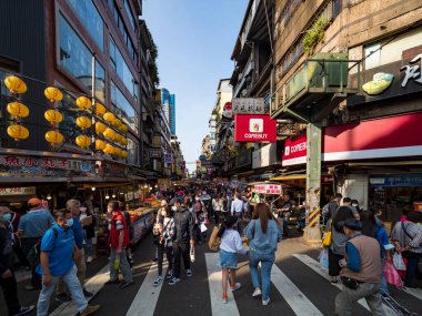Keelung Miaokou Gece Pazarı 11 Nisan 2021 Keellung, Tayvan. 