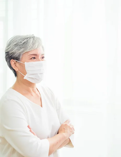 Senior Asian Woman Wearing Facemask Coronavirus Flu Outbreak Virus Illness — Stock Photo, Image