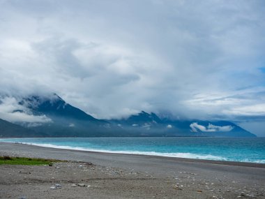 Stone Beach Chihsingtan Sahili, Hualien, Tayvan.