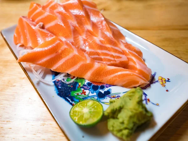 Somon Sashimi Pește Crud Alimente Japoneze Contrast Scăzut Ton Umbră — Fotografie, imagine de stoc