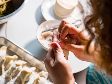 Kıymalı hamur tatlısı yapmak için.